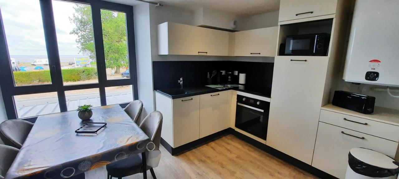 Les Appartements De La B Saint-Benoît-des-Ondes Eksteriør billede