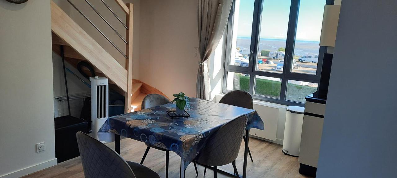 Les Appartements De La B Saint-Benoît-des-Ondes Eksteriør billede