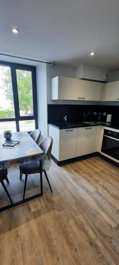Les Appartements De La B Saint-Benoît-des-Ondes Eksteriør billede