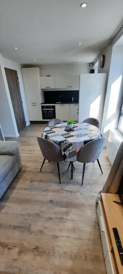 Les Appartements De La B Saint-Benoît-des-Ondes Eksteriør billede